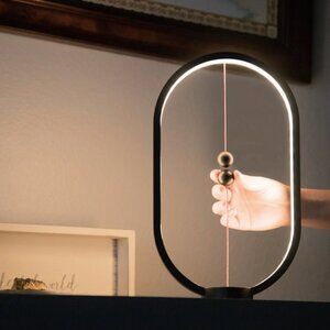 Moma Modern heng magnet Oval Lamp - Black usb